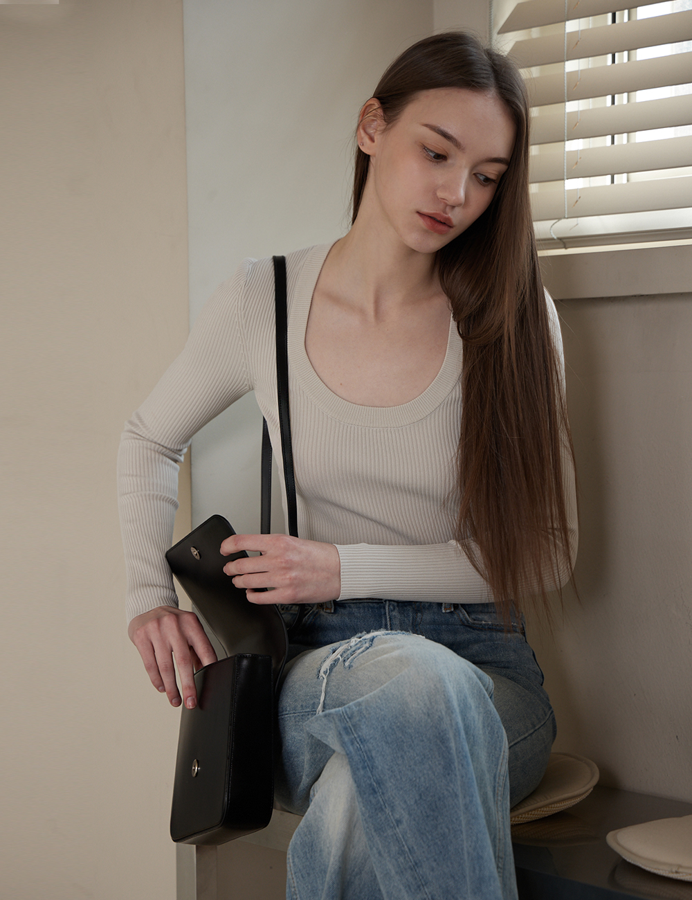 [메종246]ROE MEDIUM BAG-BLACK [W CONCEPT]